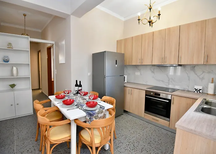 Elli's Private House *