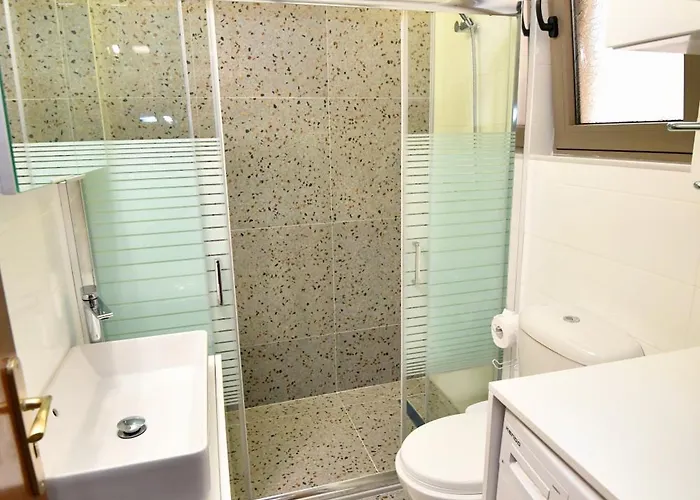 Elli's Private House * יאליסוס